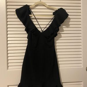 SELFIE LESLIE RUFFLE SLEVE BLACK DRESS!